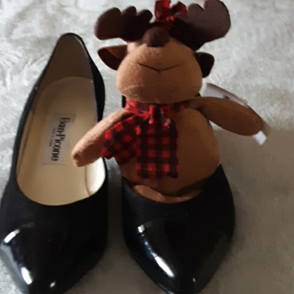 black dress shoe